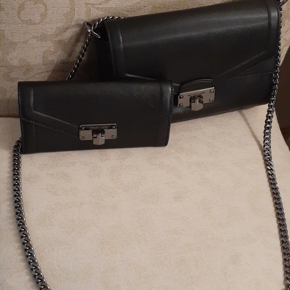 MICHAEL KORS PURSE N WALLET CROSSBODY SET - Picture 2 of 12